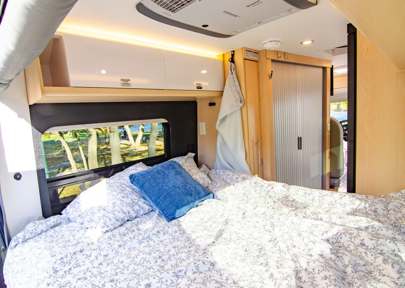 Panoramic, G, VR, RV, bedroom, interior