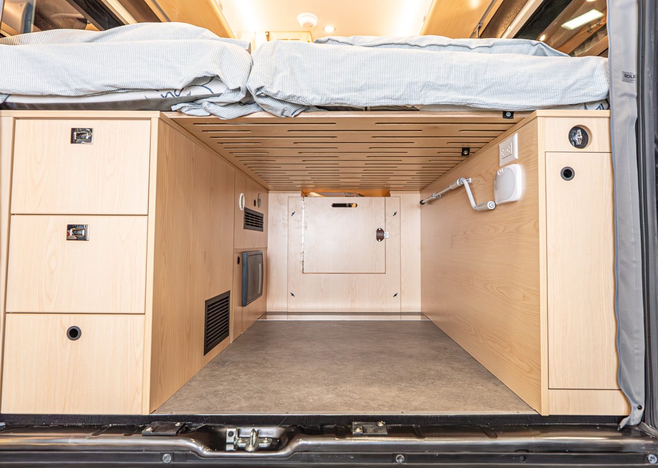 Panoramic GL, cargo, chambre, bedroom, RAM, ProMaster, back, interior, VR, RV, Class B